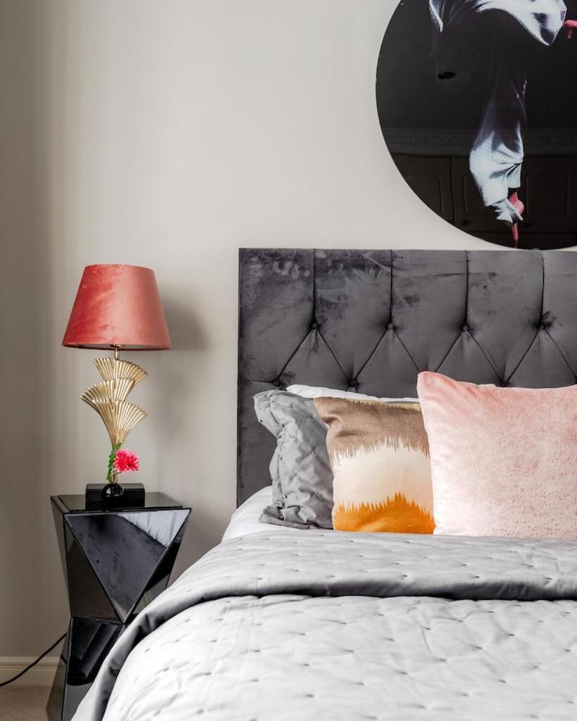 Revamped & Luxxe For Covent Garden Lovers! Adorable For Families & Friends Apartament Londra