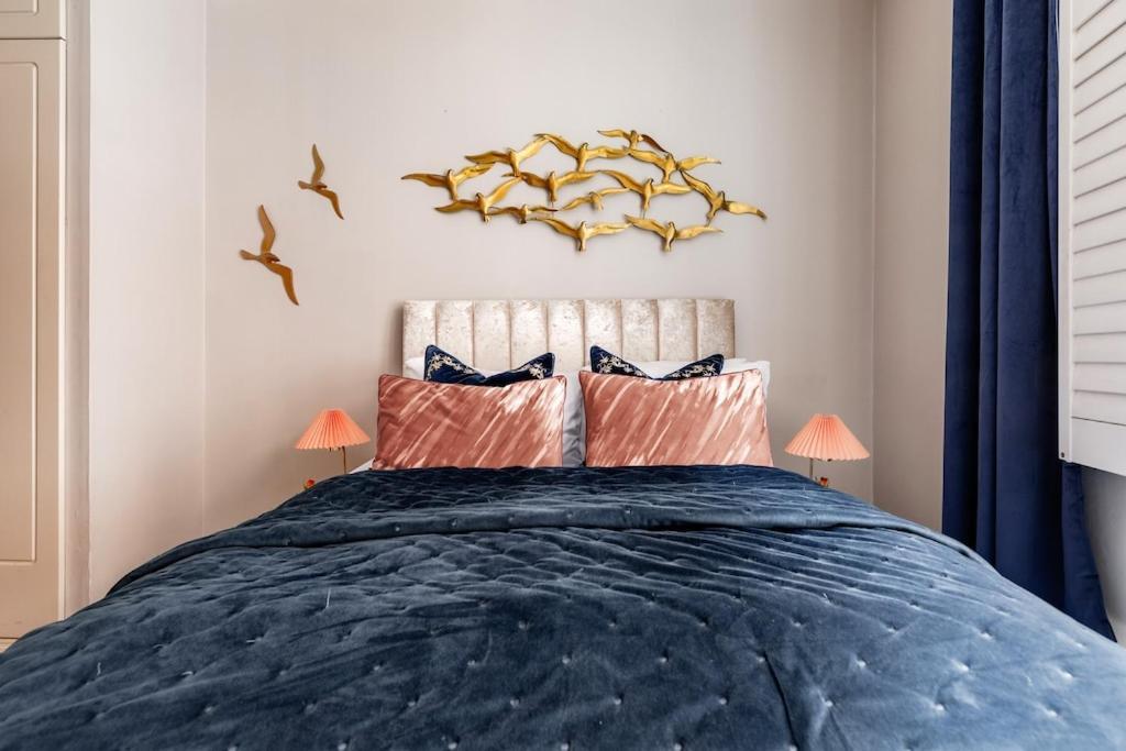 Apartament Revamped & Luxxe For Covent Garden Lovers! Adorable For Families & Friends Londra